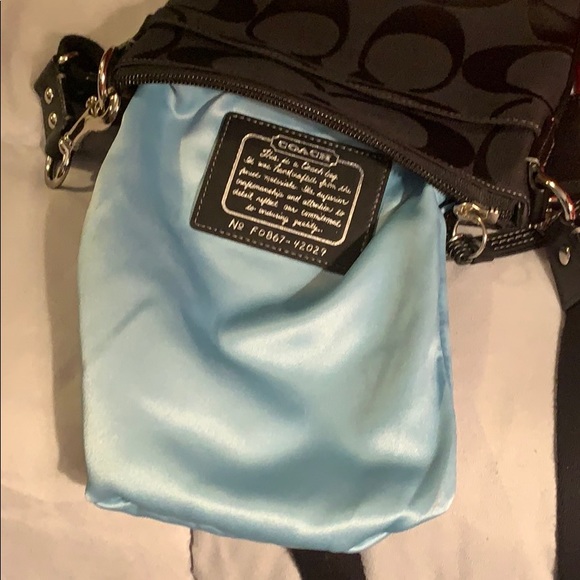 Coach signature Jacquard crossbody - Picture 4 of 8
